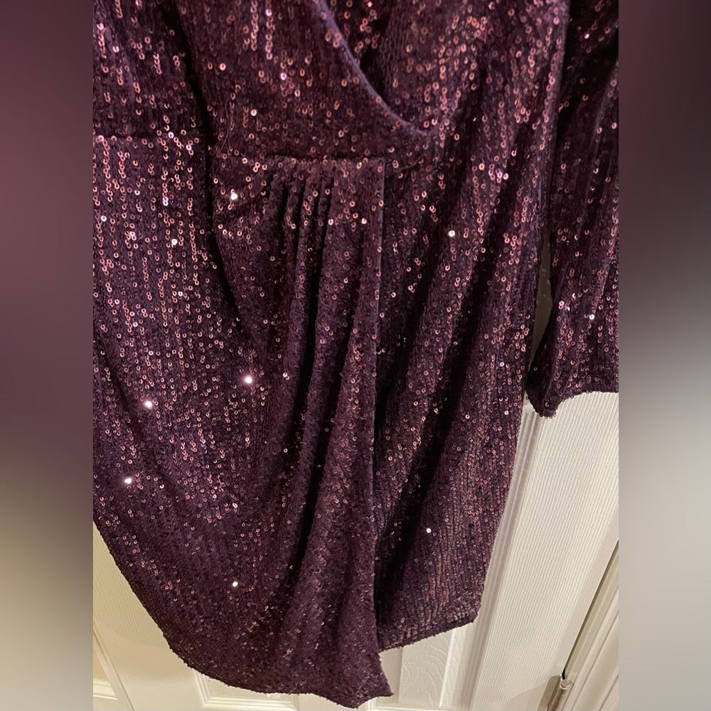 Long Sleeve Sequin Wrap Dress Purple City Chic Plus size Curve Mini Dress 14 - Picture 4 of 7